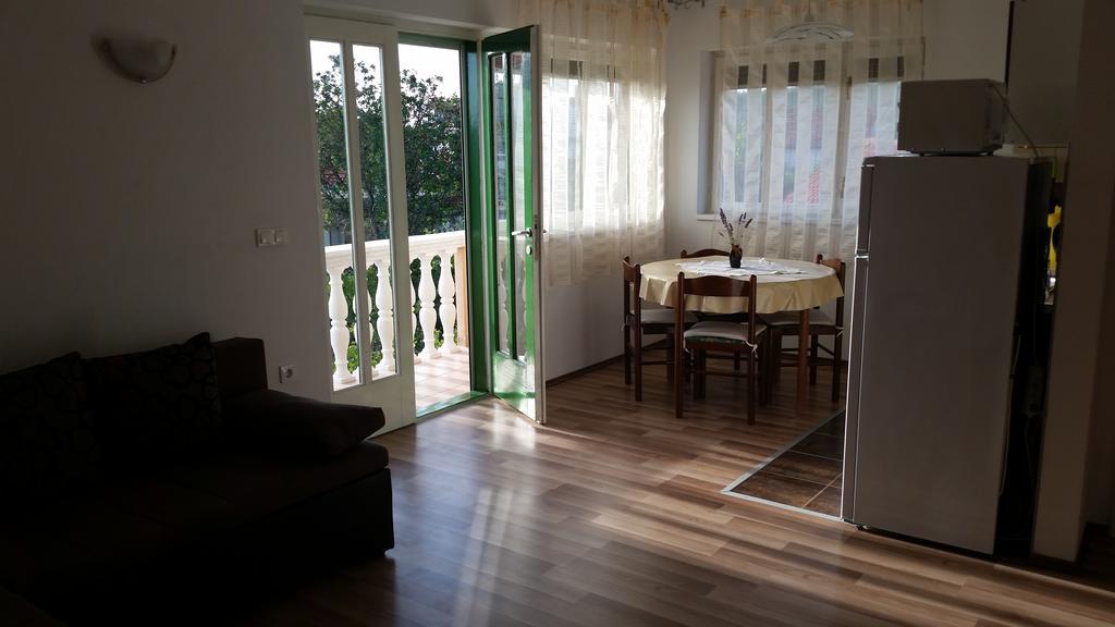 Apartments Dano Sukošan Δωμάτιο φωτογραφία