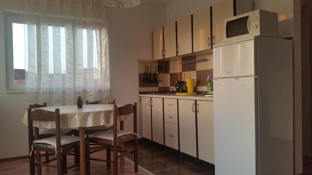 Apartments Dano Sukošan Δωμάτιο φωτογραφία
